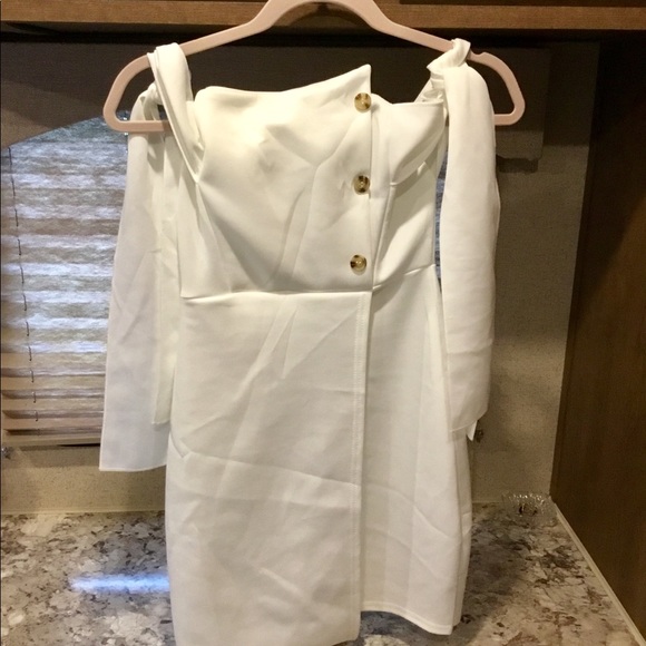 NWT - Picture 4 of 4